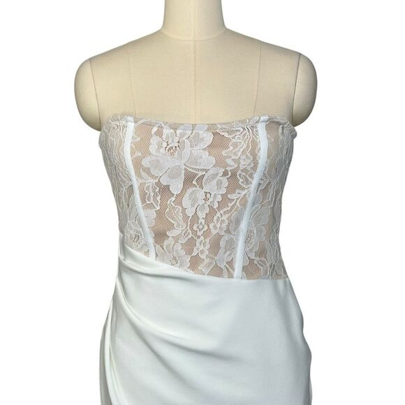 REVOLVE Elliatt Carsyn White Strapless Corset Lace Midi Cocktail Dress| M - Picture 7 of 13